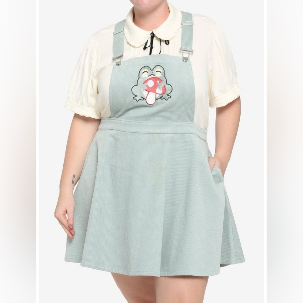 Frog & Mushroom Pastel Teal Corduroy Skirtall Plus Size (GREEN)